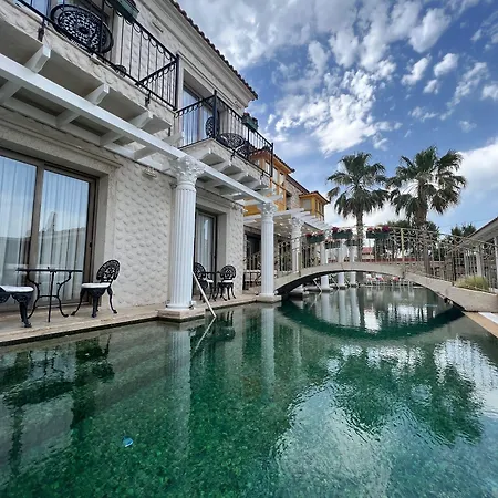 De Gold (adults Only) Bed & Breakfast 2*