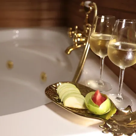 De Gold (adults Only) Bed & Breakfast 2*