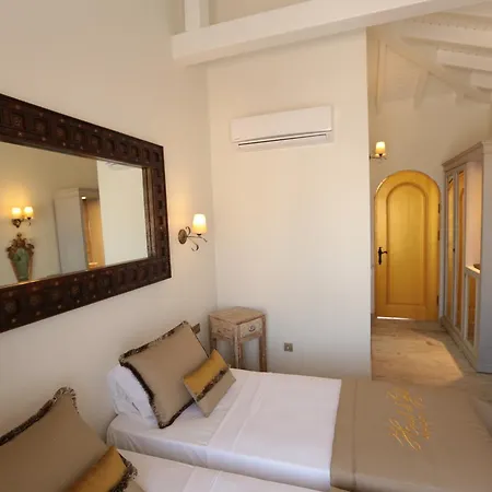 De Gold (adults Only) Frühstückspension Alaçatı